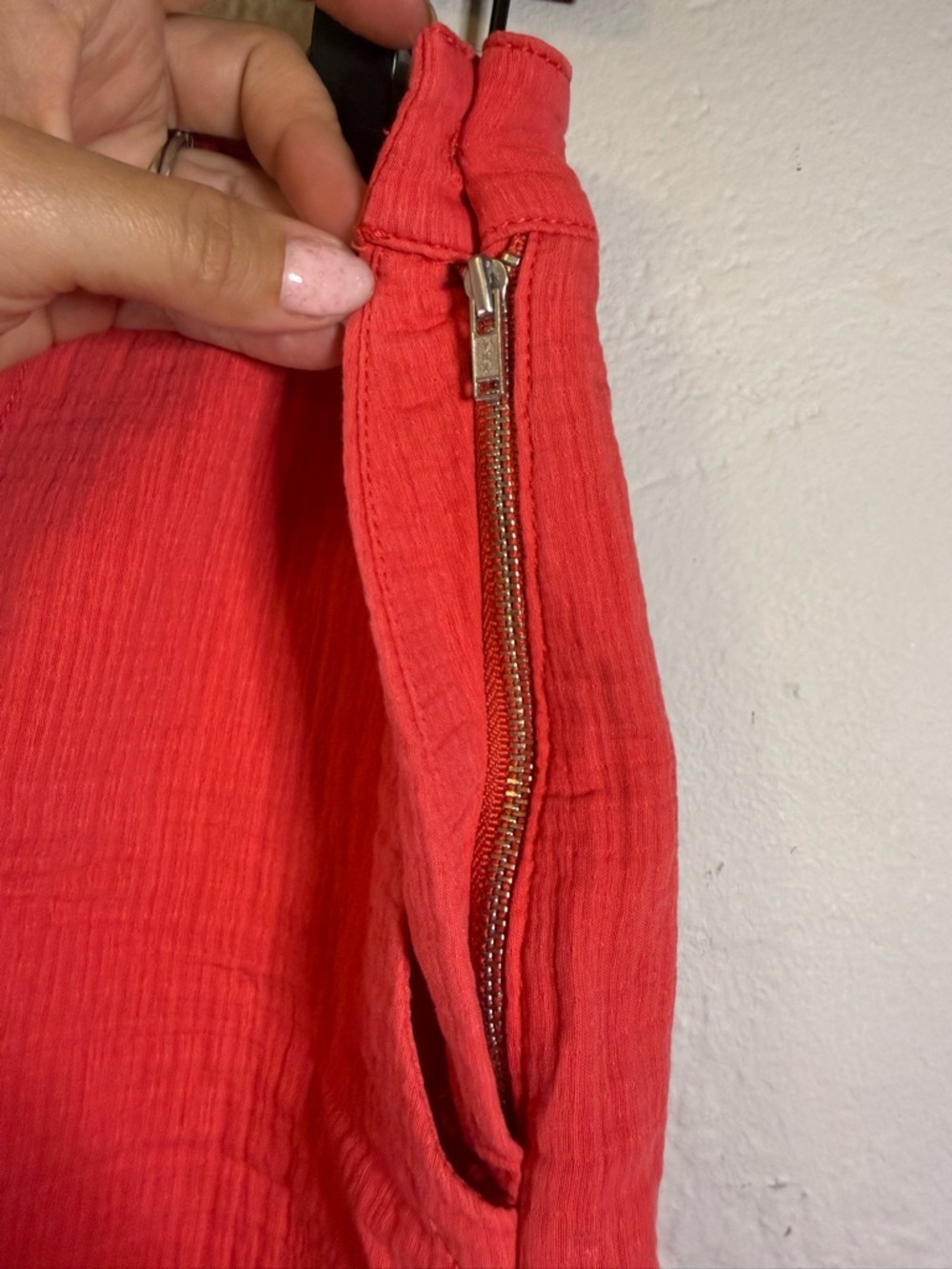 Maeve x Anthro Gauze Boyfriend Shorts Size 8 Flat Front Pocket Textured Side Zip - Picture 6 of 6